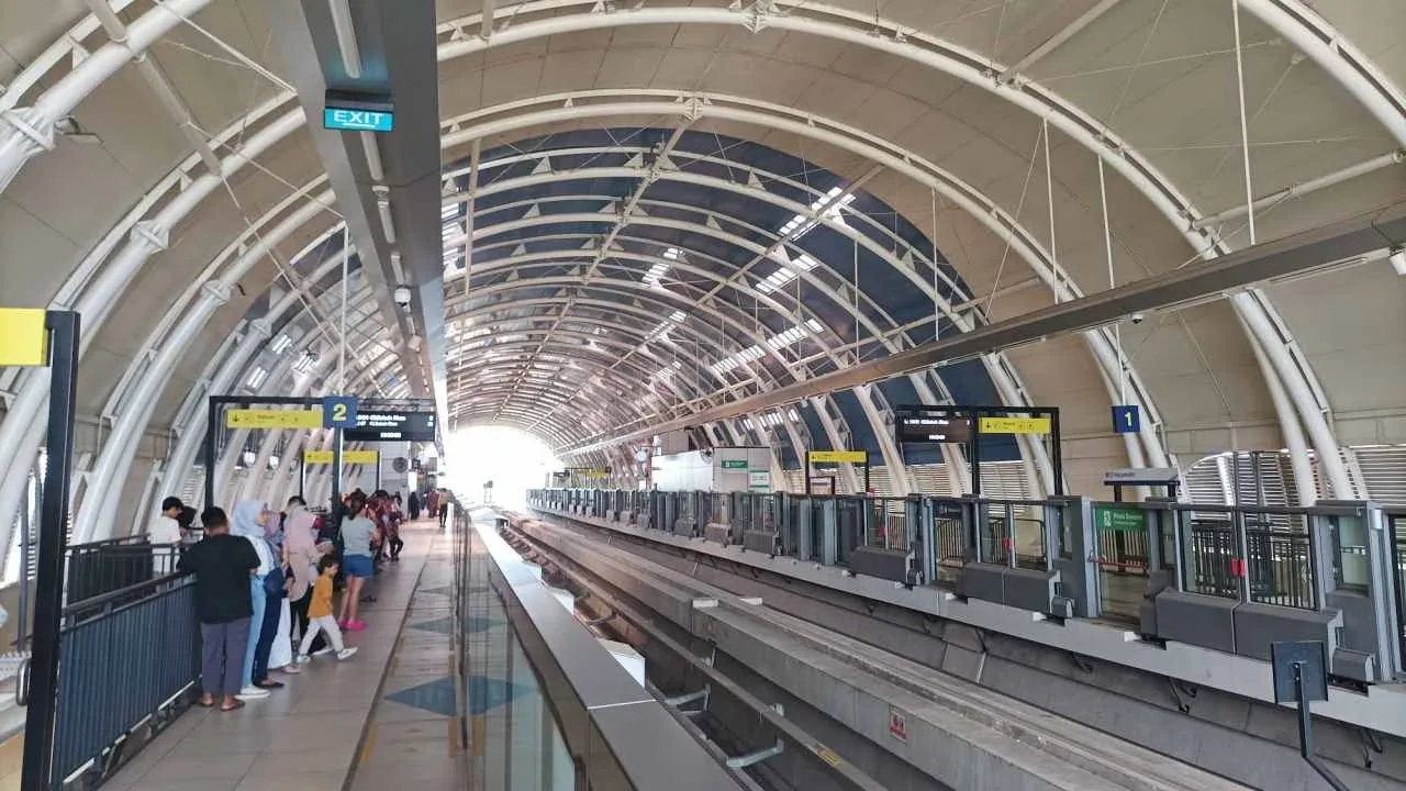 14 Menit ke Stasiun LRT Harjamukti